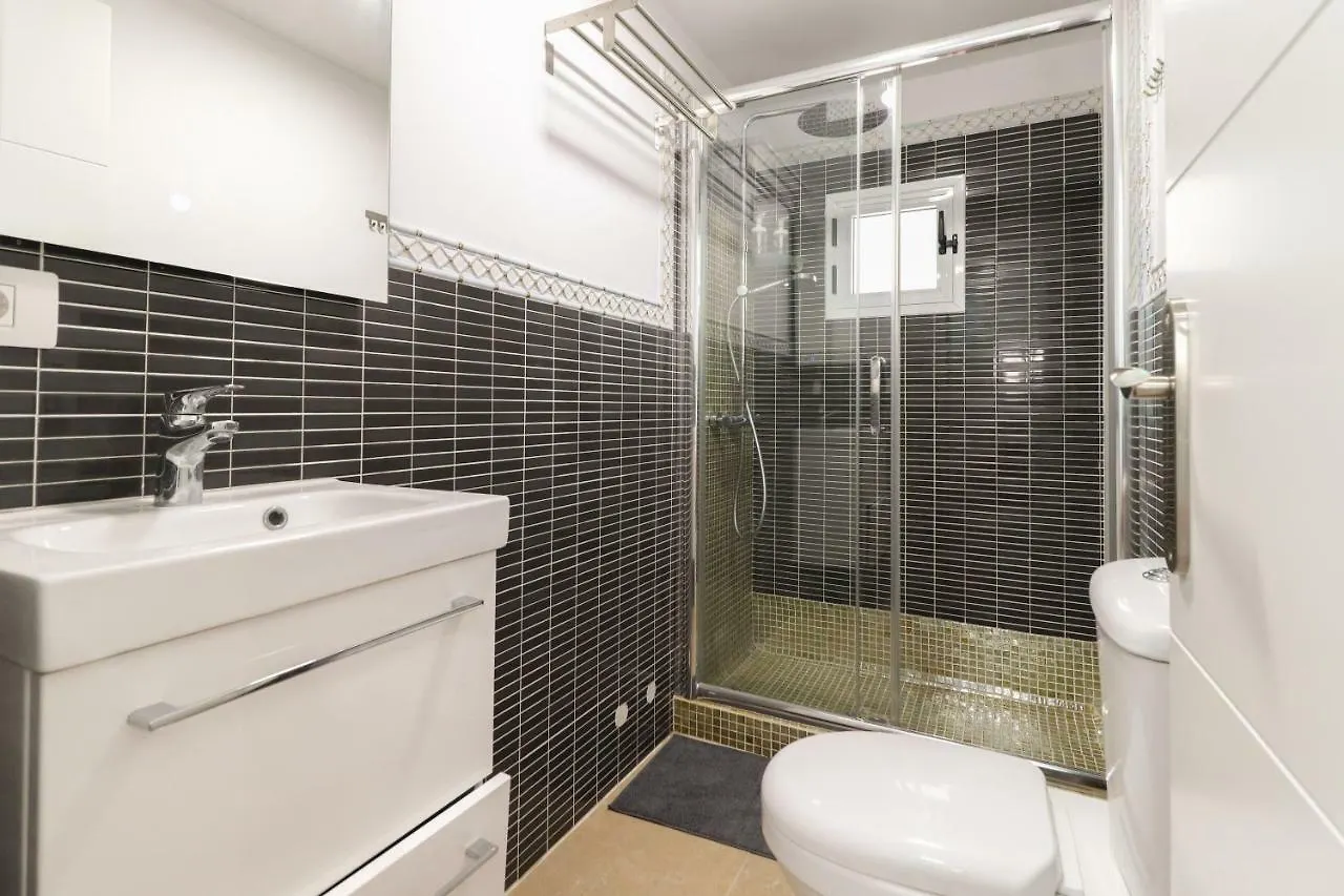Apartamentos Bello Zona Hospital La Laguna  Spagna