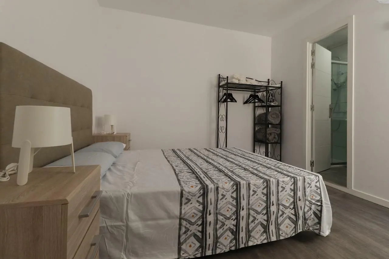 Apartamentos Bello Zona Hospital La Laguna  Spagna
