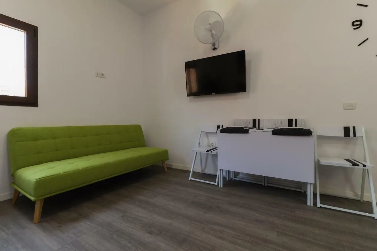 Apartamentos Bello Zona Hospital La Laguna  Spagna